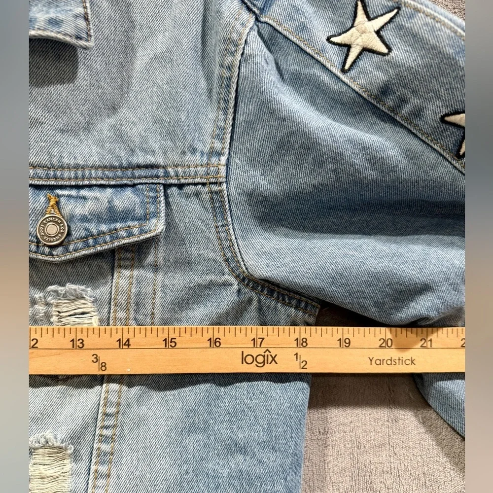 Kancan Stars Distressed Cropped Denim Jacket Women’s Size Large NWOT